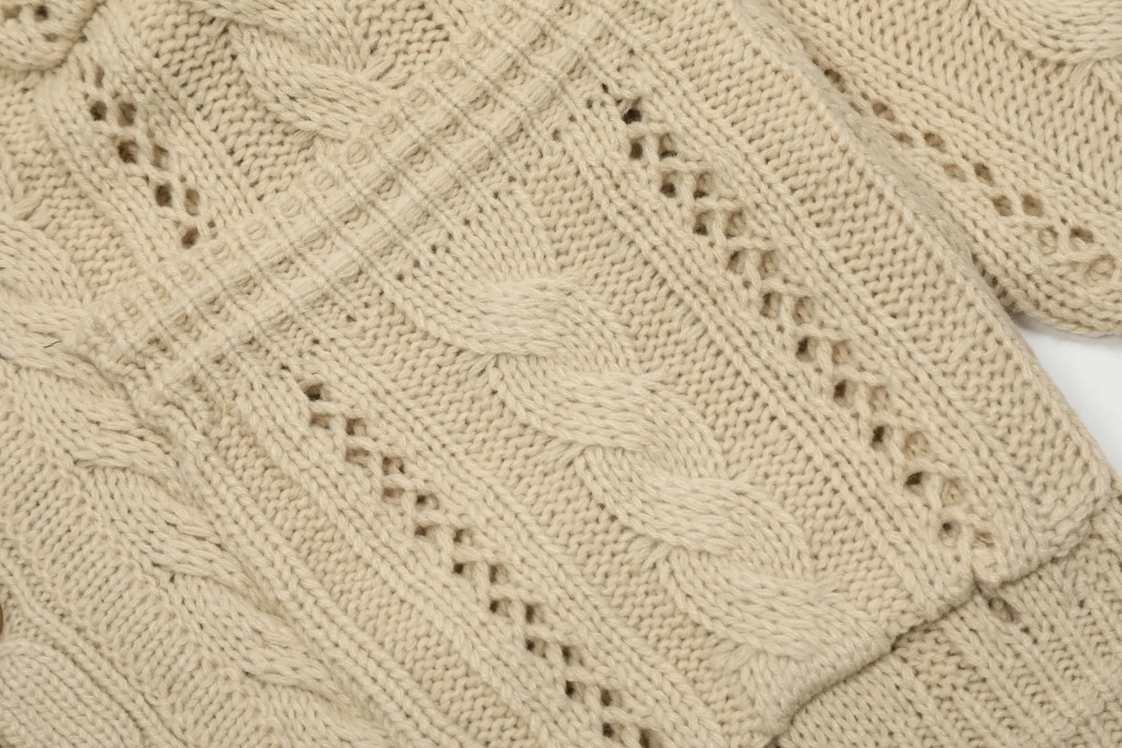 vivienne west wood West Queen Vivian Saturn New Retro "Unisex" Hollow Knitted Sweater Wool Cardigan 2024 Spring Latest Style Size: S -M- L Color: Apricot Black